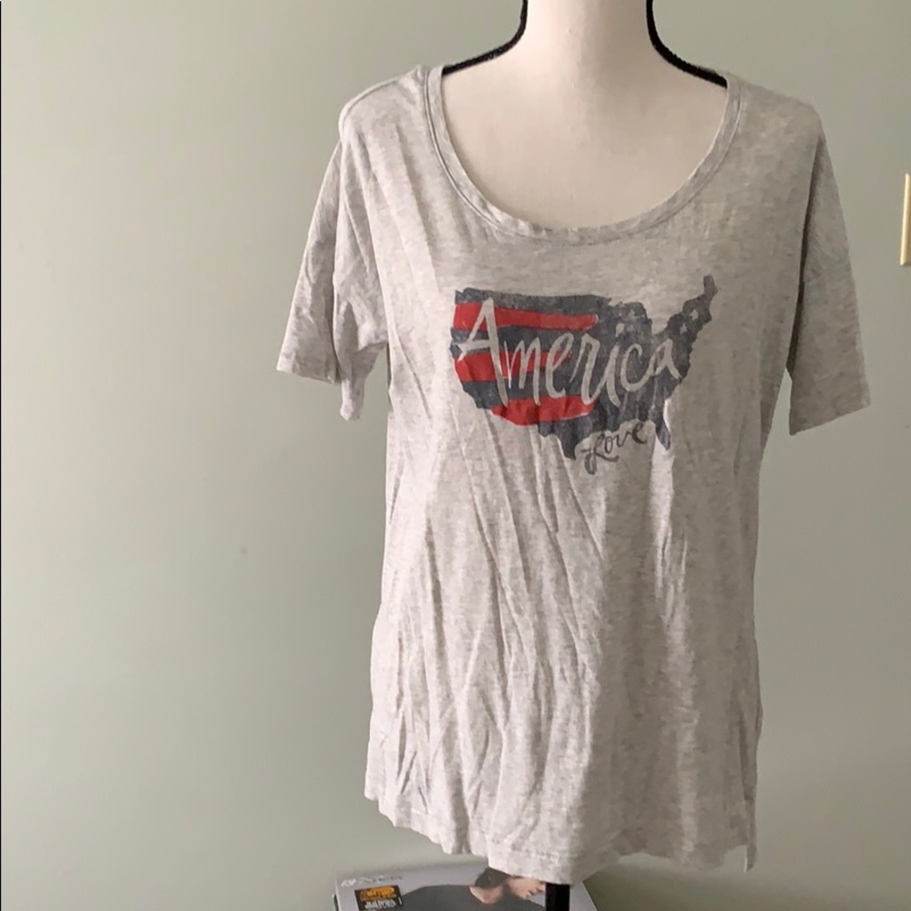 Old Navy Boyfriend Tee America Grey Size Small